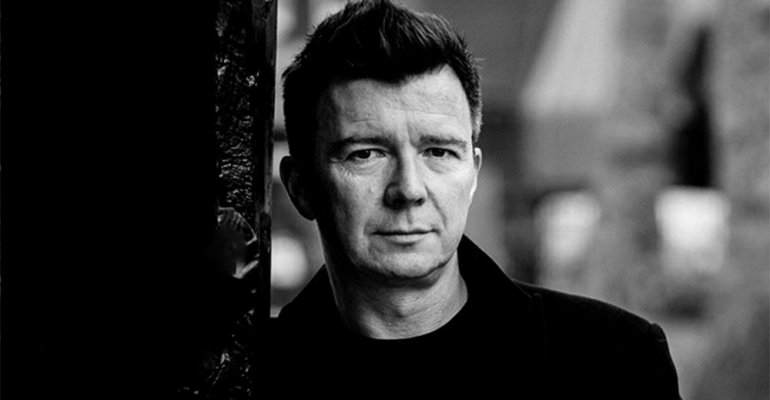 Rick Astley llegó a Chile para participar en Viña 2016