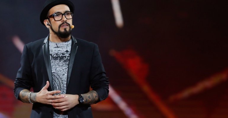 Edo Caroe fue pifiado en Temuco tras exitoso paso por Festival de Viña del Mar