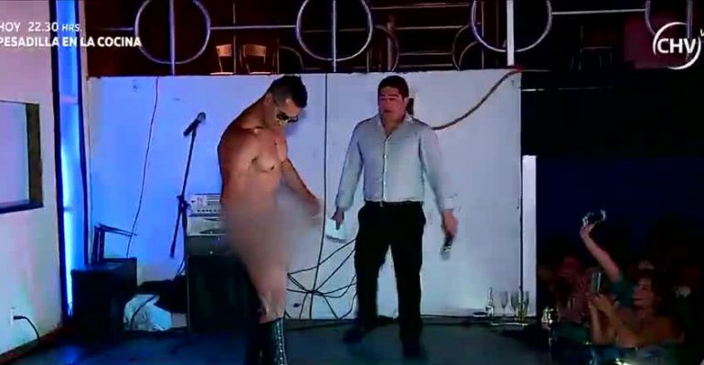 Polémico show de vedettos fue un éxito en Melipilla