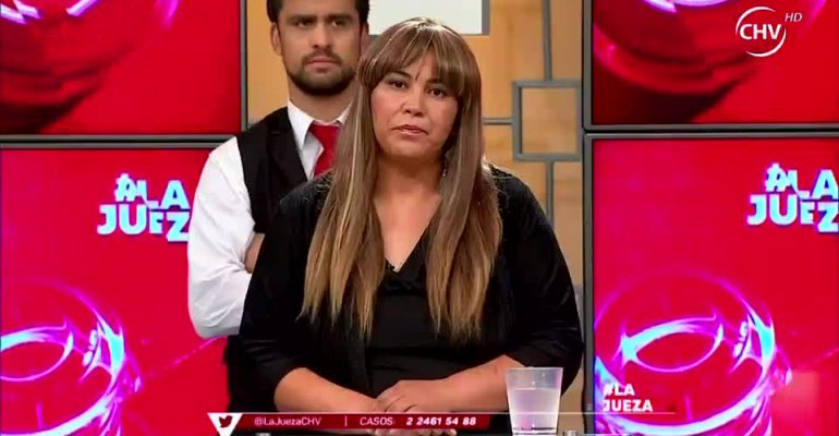Claudia exige a Marcelo que pague pensión y se vaya de la casa