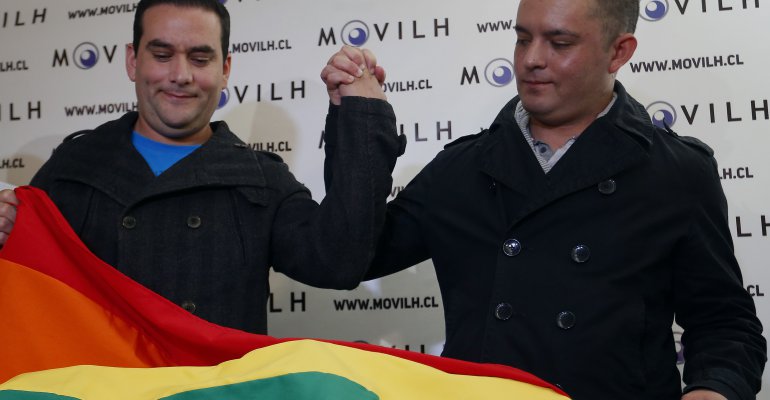 La historia del primer carabinero que firmó el AUC