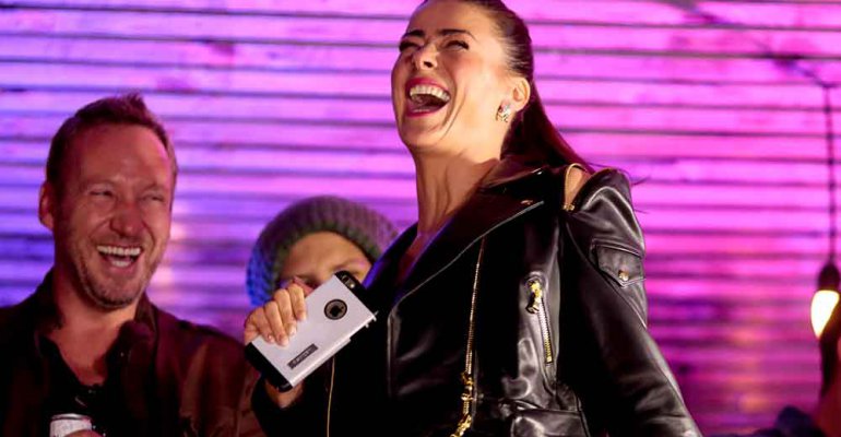 Farkas regaló a Tonka Tomicic fiesta de cumpleaños en Grecia