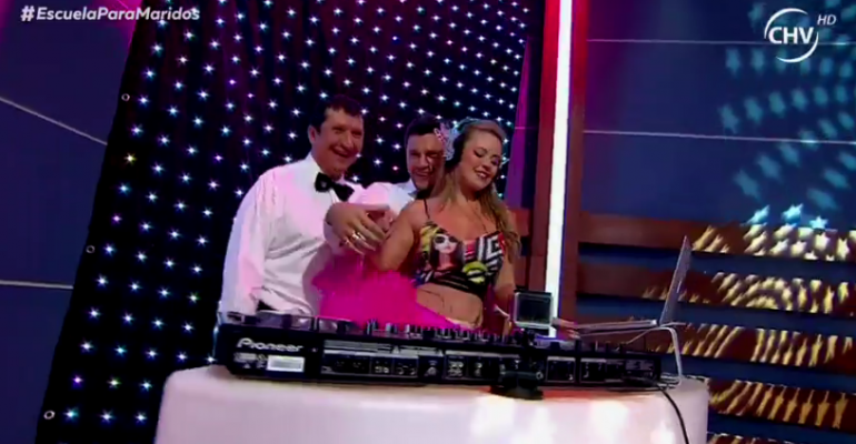 Damián y Freddy fueron regañados duramente por sus esposas tras baile