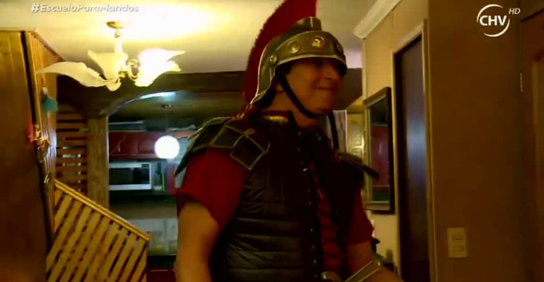 Freddy se disfrazó para volver a cautivar a su esposa en la intimidad