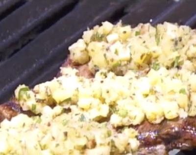 Entrañas con costra de queso Chanco y papas rellenas