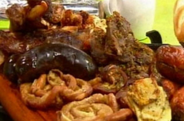 Espectacular Asado con ensalada chilena