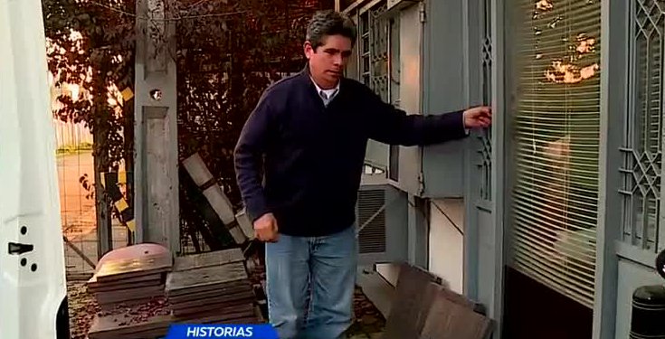 Padre con esclerosis múltiple postula para premio de Farkas