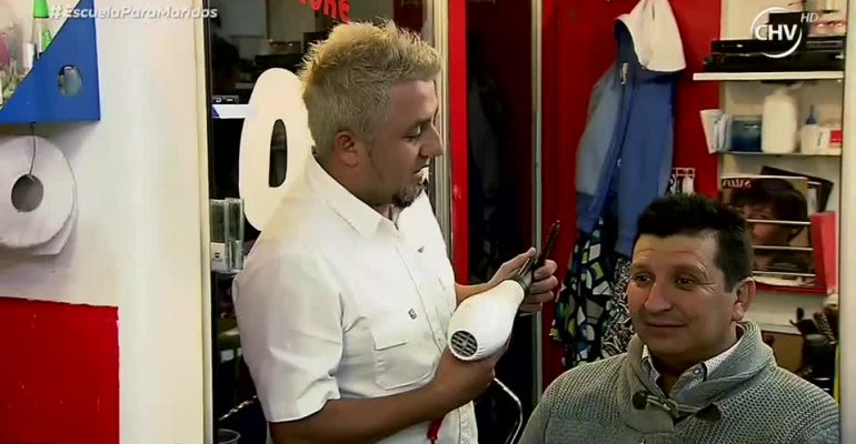 Alexis llevó a Freddy a su peluquería para darle un nuevo look