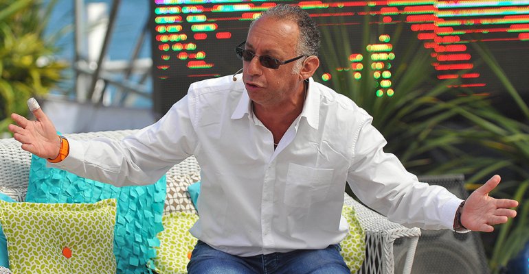 Mauricio Israel fue grabado atendiendo restorán en Colombia