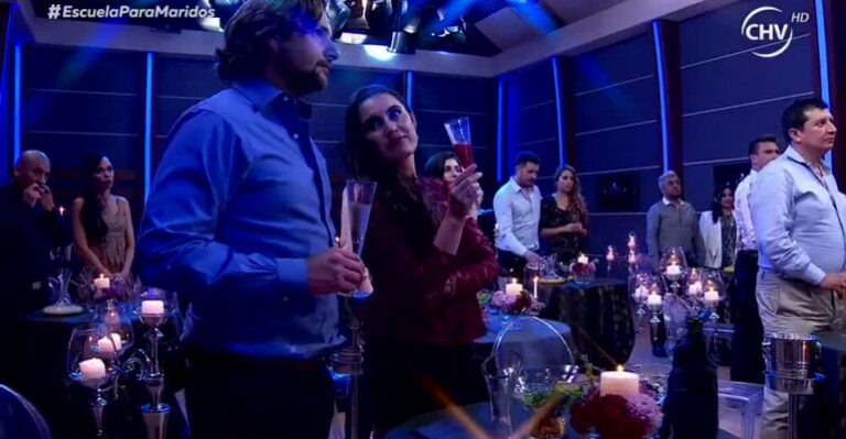 Maridos y sus parejas vivieron una velada musical con dobles de cantantes - Parte 2