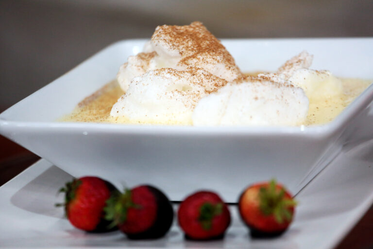 Carola Correa nos enseña a preparar la Leche Nevada - Parte 1