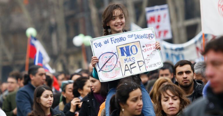 Marcha No + AFP convocó a miles de personas