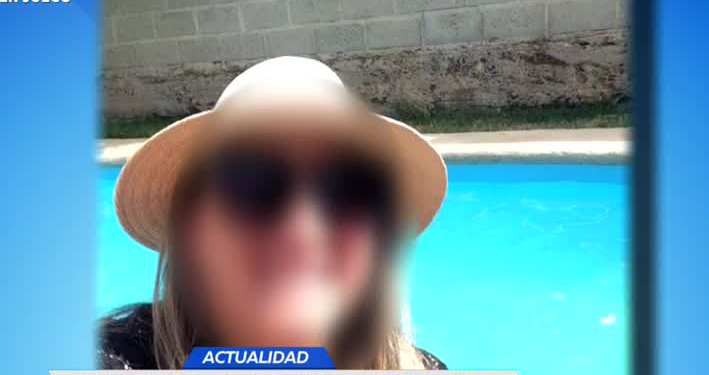 Profesora aparecía como escort en sitio web