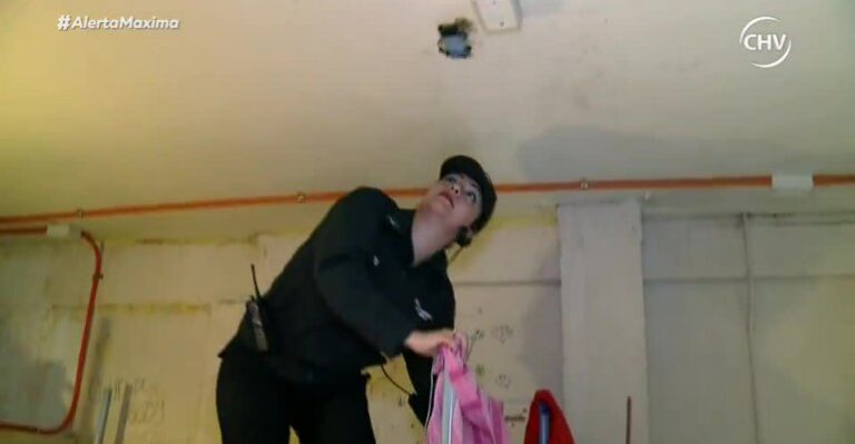 Los diferentes escondites que usan las mujeres para esconder celulares en la cárcel