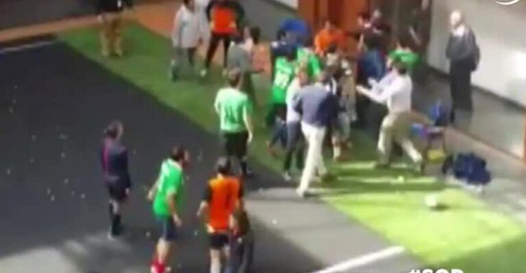 Los videos de la escandalosa final de fútbol de Canal 13 - Parte 1