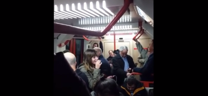 Conductora de Metro reveló infidelidad a pasajeros por error