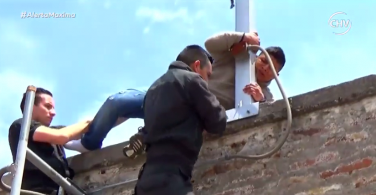 Reo subió al techo de la Ex Penitenciaría y debió ser sacado con gas lacrimógeno