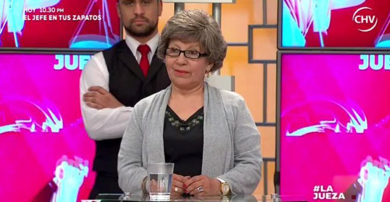 Juana quiere los cuidados personales de su nieta - Parte 1