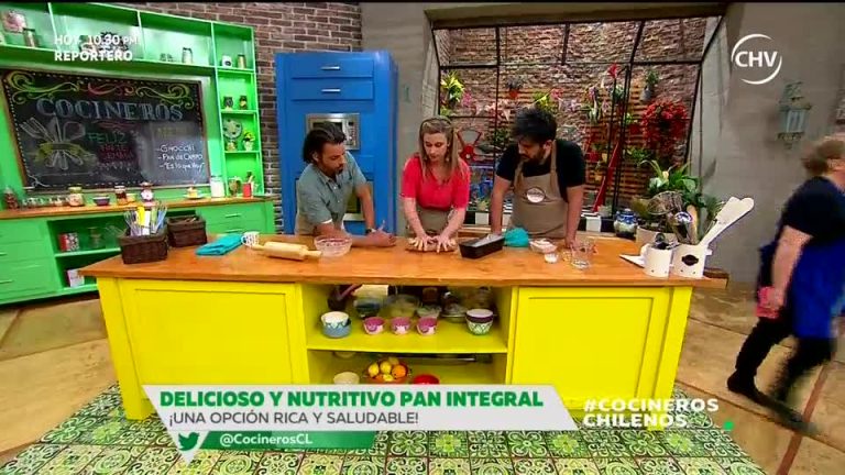 Carola Correa nos enseñó a preparar un rico pan - Parte 1