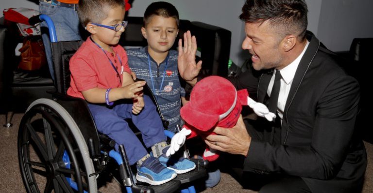 Ricky Martin se unió a la Teletón y conoció a Vicente Jopia