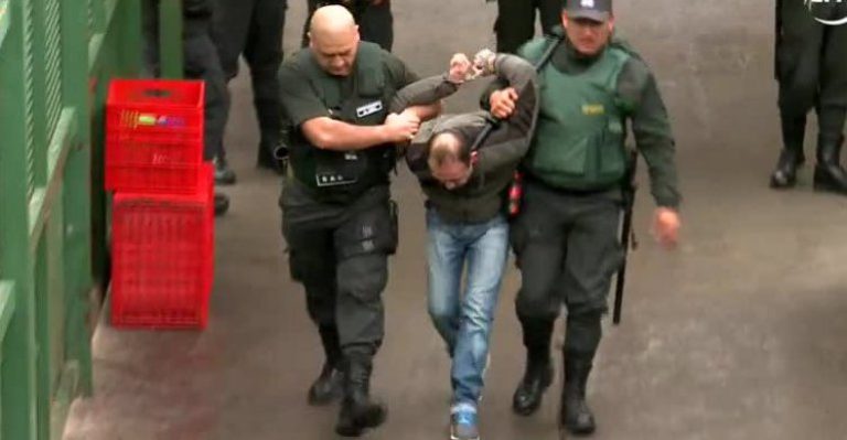 Recluso intentó escabullirse con internos que tenían hora médica