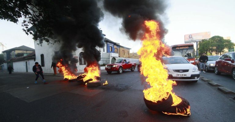 Movilización No+AFP fue opacado con barricadas