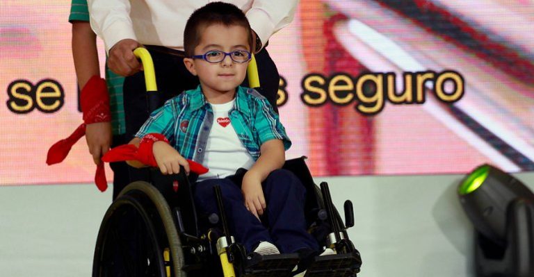 Vicente Jopia, el carismático niño símbolo de la Teletón 2016