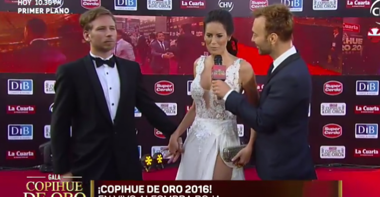 El comentado look de Adriana Barrientos en el Copihue de Oro