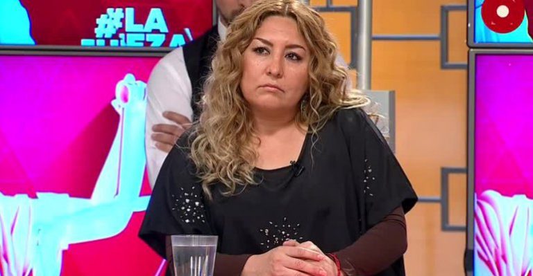 Bernardita quiere que su madre luche por su casa que fue tomada por arrendataria