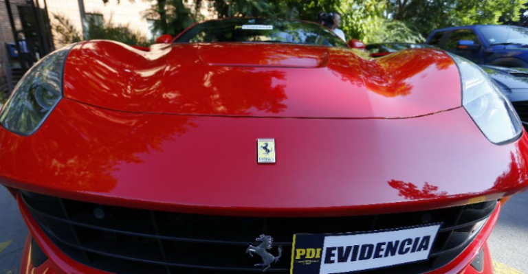 Rematarán Ferrari del dueño de AC Inversions