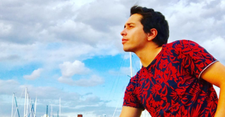 Karol Lucero imitó en vivo al notero Álvaro Sanhueza