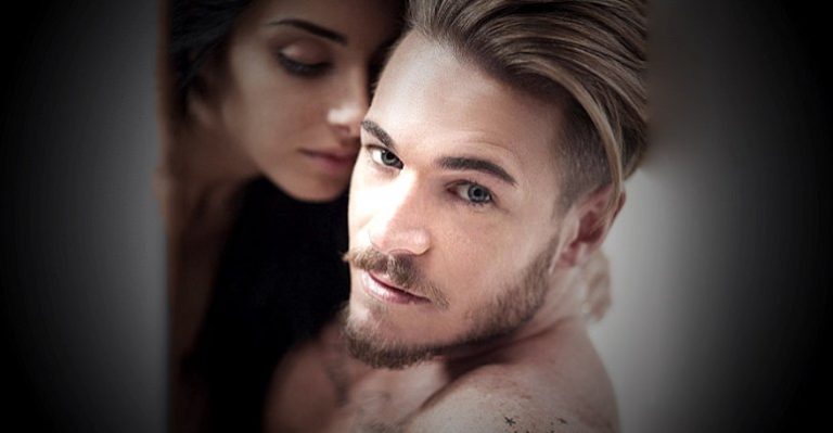 Tony y Flavia al desnudo en osada sesión fotográfica