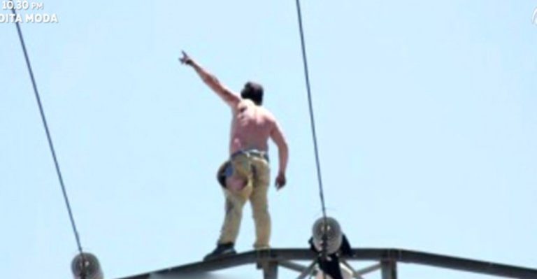 Ex ministro Chadwick evitó suicidio de hombre desde torre