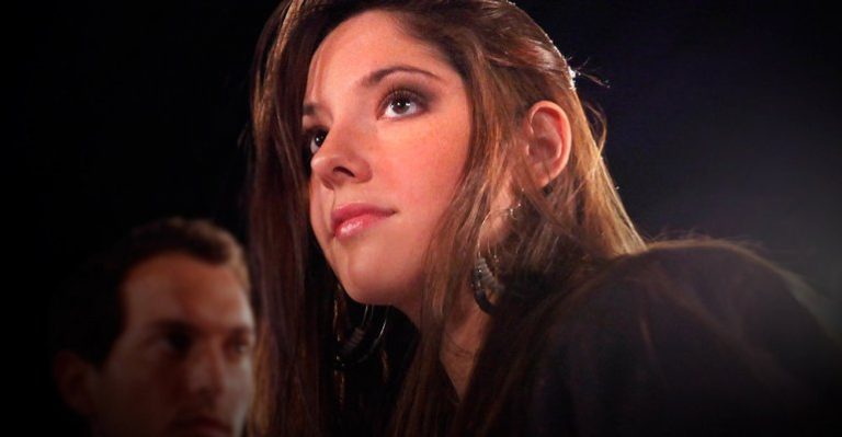 Kel Calderon defiende fotos: se puede ser inteligente y sexy