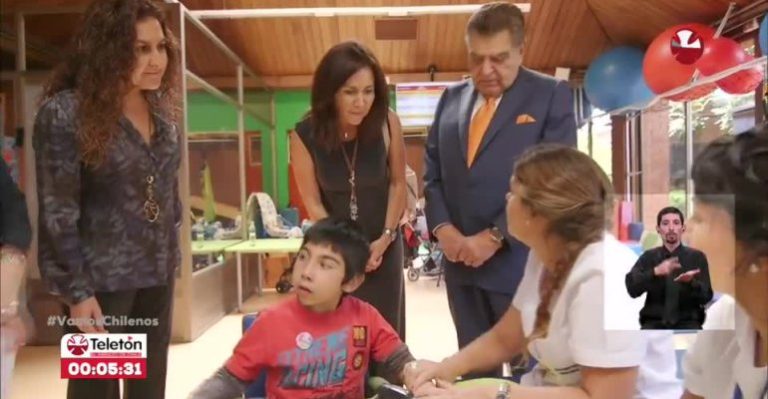 Familia Luksic hizo histórica donación en medio de pifias del público
