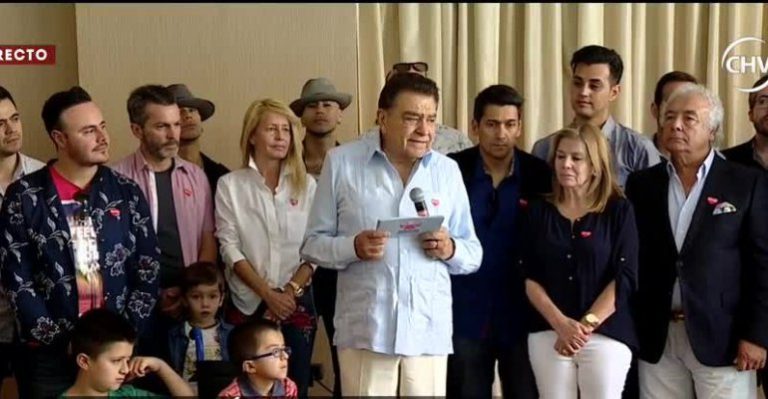 Don Francisco y rostros participaron de tradicional almuerzo de la Teletón