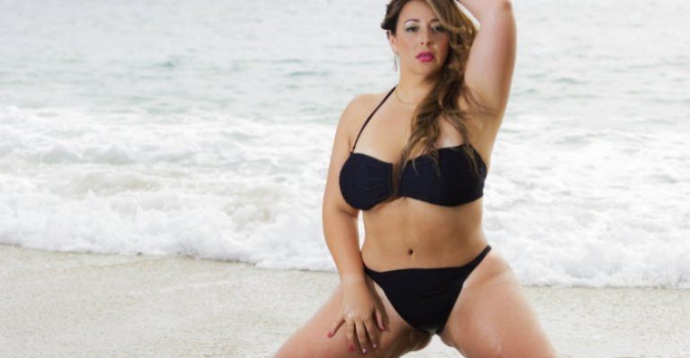 Famosas están divididas por tipos de traje de baño favoritos