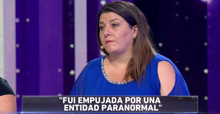 Fue empujada por una entidad paranormal