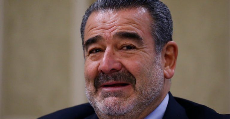 Luksic sorprendió al donar dinero a niño con leucemia - Parte 1