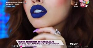 Nueva tendencia de labios azul marino es la moda del verano