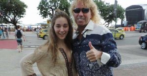 Hija de Farkas será rostro publicitario de tienda nacional