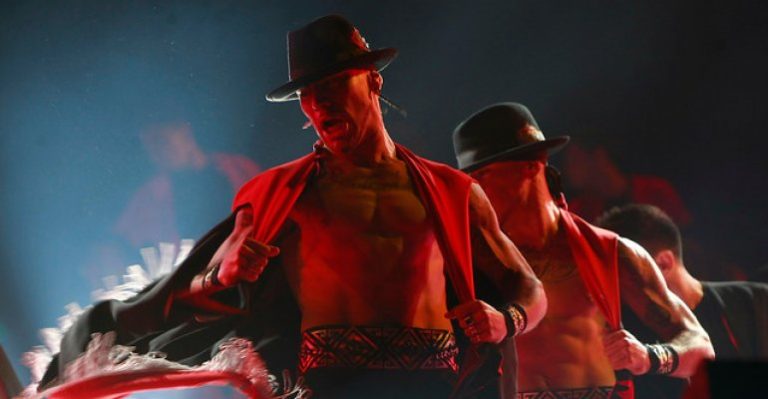 Conoce los 3 pasos de baile que te salvarán en la pista