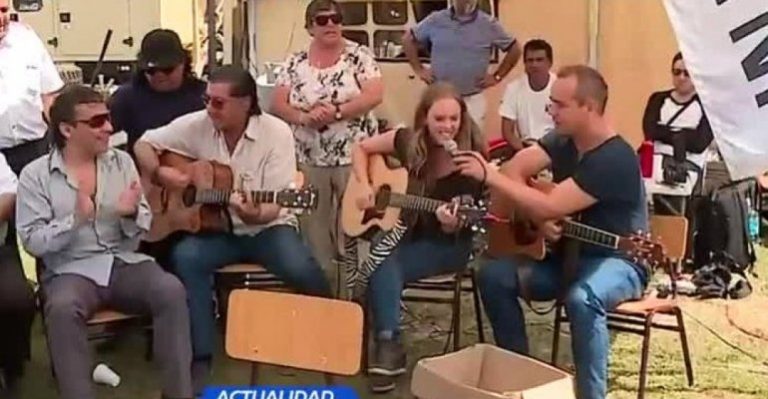 Destacados artistas llevaron música a los damnificados