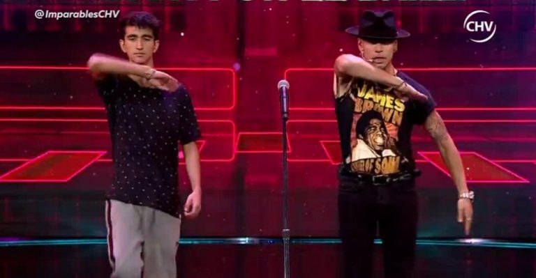 Raul Peralta enseñó a concursante a mejorar su técnica de baile