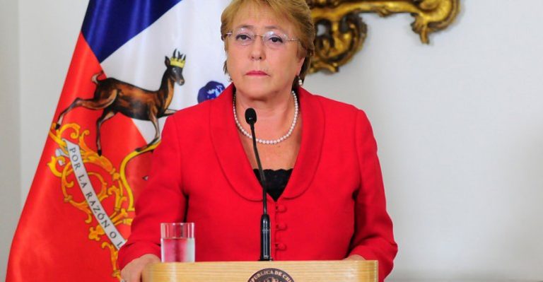 Presidenta Bachelet por terreno: 