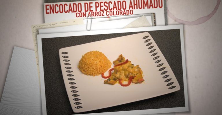 Leo Rey: Plato Principal / Encocado de pescado ahumado con arroz colorado