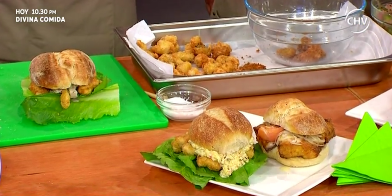 Así se prepara un exquisito sándwich de pescado frito