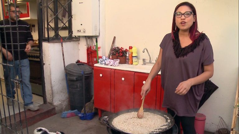 Alejandra Valle fue la primera anfitriona en recibir a sus polémicos invitados - Parte 1