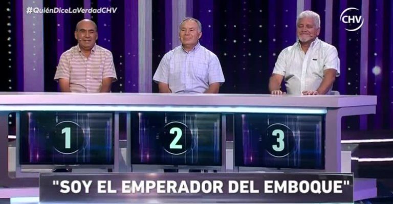 Tres mentirosos declaran ser el Emperador del Emboque
