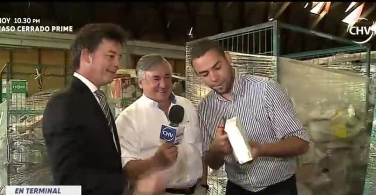 Empresa remata lotes de encomiendas olvidadas